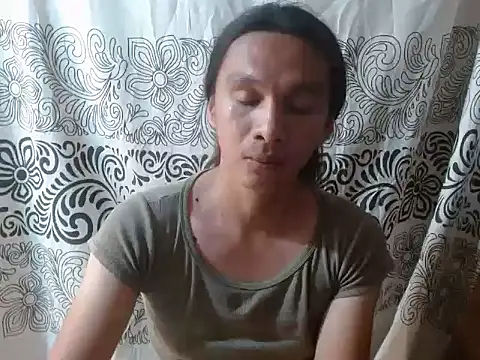 lovelycarla32 在線直播表演