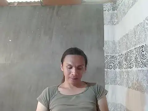 lovelycarla32 网络视讯表演