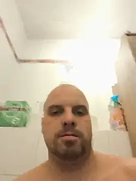 Phoenix2310 Show in webcam