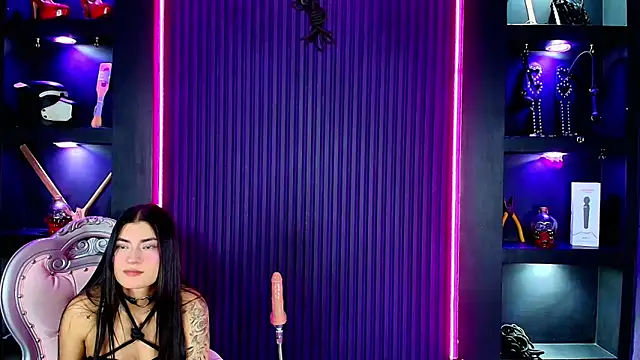 Show modela SamyCooper_ na web-kameri