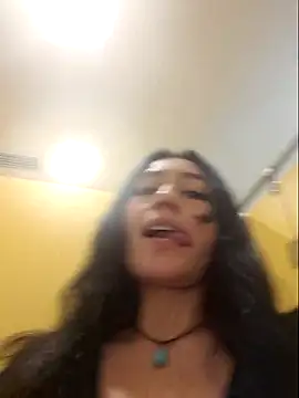 Czat XXX na żywo – Eveelync25_