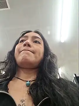 Eveelync25_ élő XXX-chatje