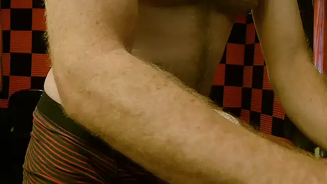 PinellasPlay Show in webcam
