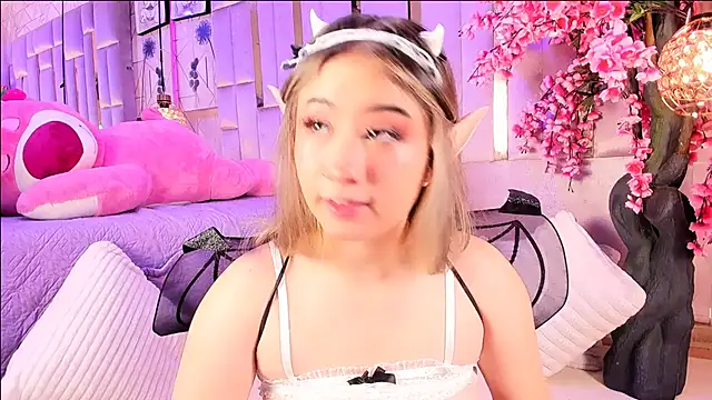 Naomistart's Live XXX Chat