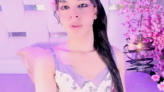 Violetbellarose1 Webcam-Show