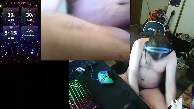 watchmegamer: διαδικτυακό σόου στην κάμερα