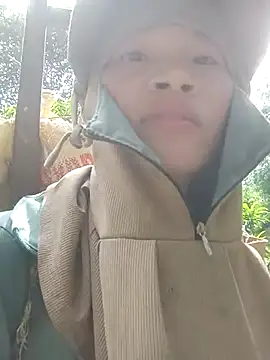 Živá chatovací místnost nangmo