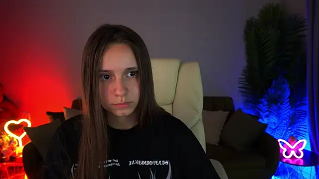 TinyNatalie's Live XXX Chat