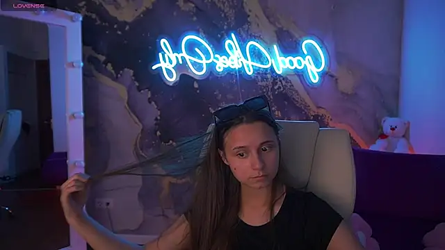 TinyNatalie – Live XXX-chat
