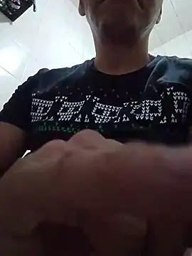 הופעת וובקאם של Oscarinylupis2328
