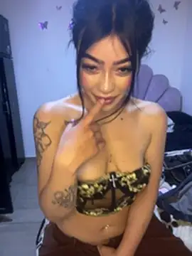 DAKOTA_SAKURA's Live XXX Chat