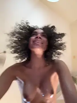 عرض كام Kiki_hammyy
