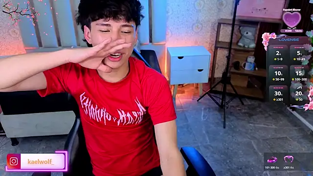 عرض كام kaelwolf_tay