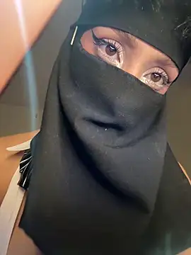 Pokazy przed kamerką – arabayla