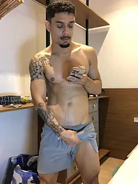 Show de dot_21cm_ na webcam