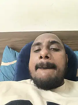 Pertunjukan Kamera Web aryaaap