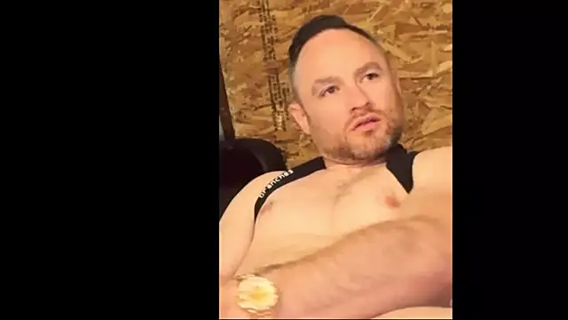 Pokazy przed kamerką – famous1tad