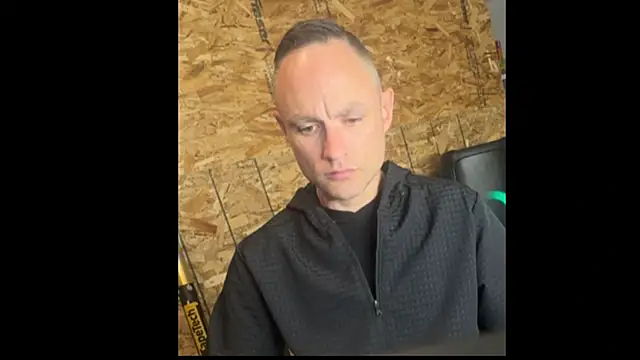 famous1tad Webcam Show