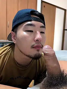 Show modela NAMABORI_TAICHI na web-kameri