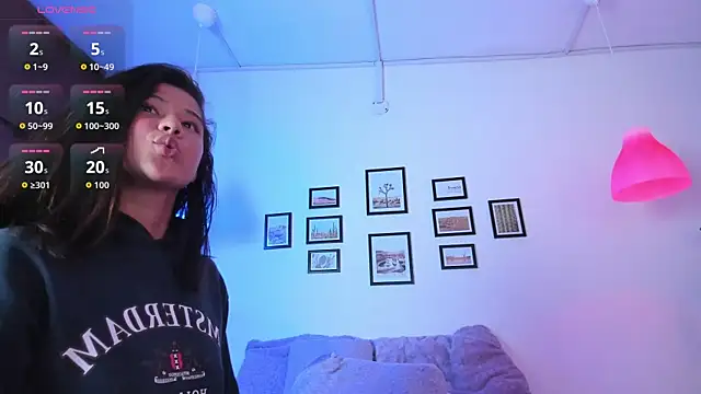 Skyy_bloom 现场XXX聊天