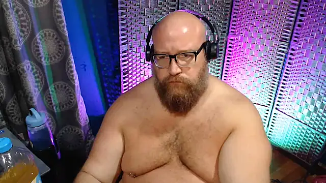 BigBearforCuddles' Live XXX Chat