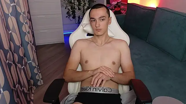 MoonlinSkinn's Webcam Show