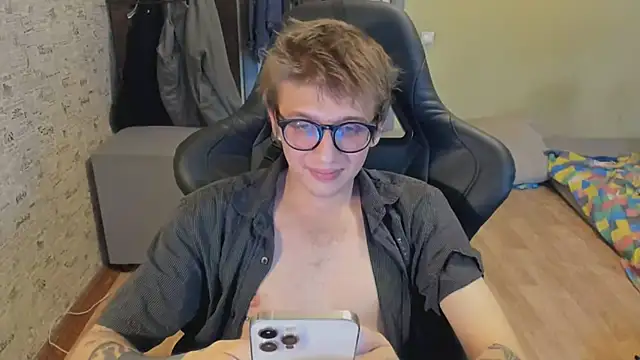 themortydaglish Pertunjukan Webcam