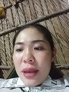 __Halen__ Adlı Modelin Canlı Sohbet Odası