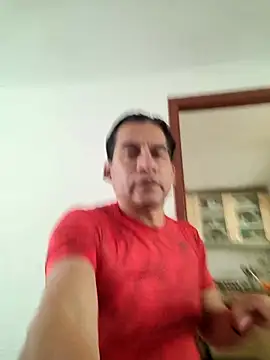 ChrisFloresP: απευθείας συνομιλία ΧΧΧ