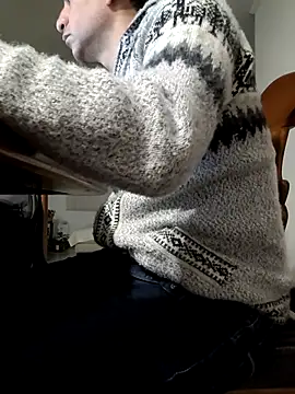ChrisFloresP Show in webcam