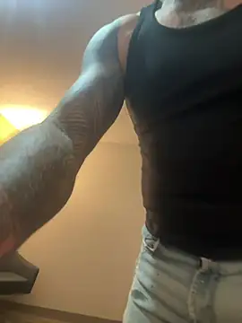JSizzle13 Show in webcam