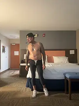 JSizzle13 Show in webcam