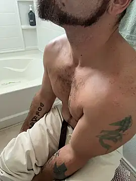 2addictivelyhorny Webcam-Show