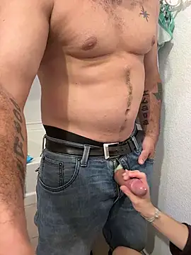 2addictivelyhorny Pertunjukan Webcam