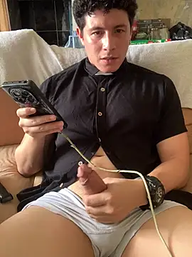 angelxxx95 网络视讯表演