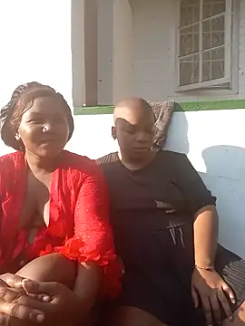 Ciara-Mia Show Webcam