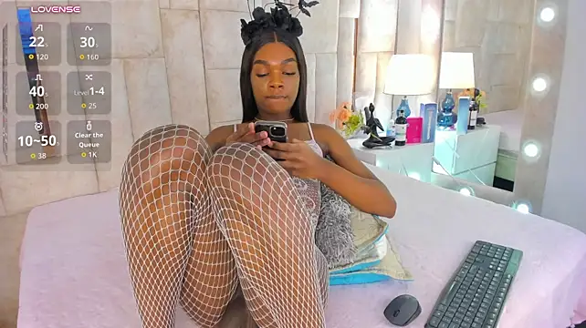 IsisBrown_ Show in webcam