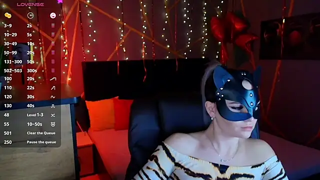 HotWildCatのウェブカメラショー