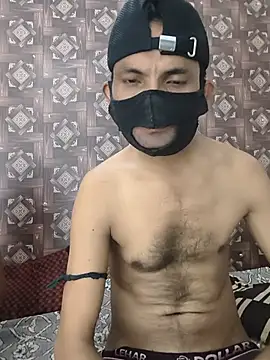 Pokazy przed kamerką – Sexy_komal02