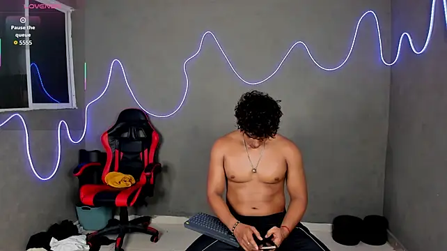 LiamVibes212 webcam show