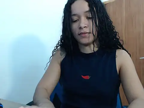 UnlivedSaline's Live XXX Chat