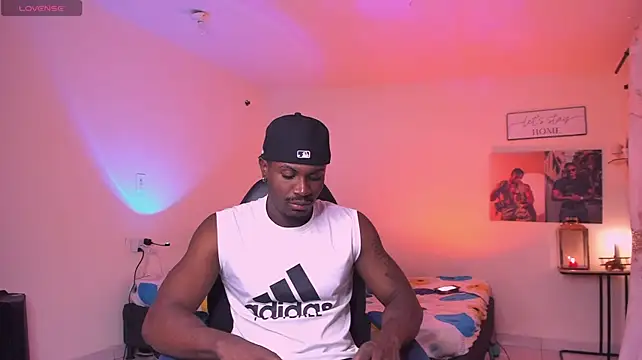 Ethantravis22 webcam show