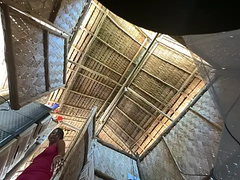 Juliet_official_pron Webbikameraesitys