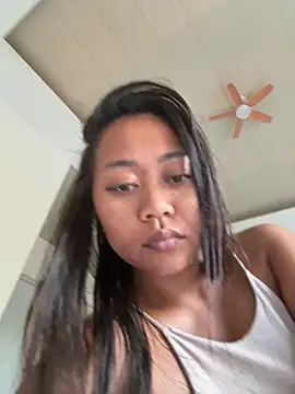 Juliet_official_pro Adlı Modelin Canlı XXX Sohbeti