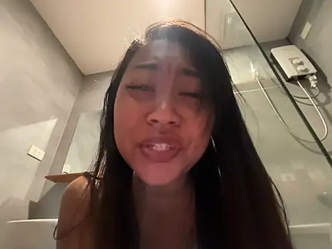 Pokazy przed kamerką – Juliet_official_pro