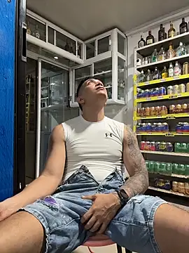 OliverWest04 Live XXX-Chat