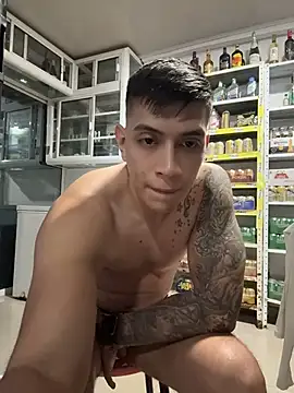 OliverWest04 webkamerás műsora