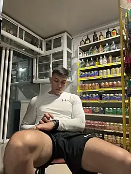 OliverWest04 Show Webcam