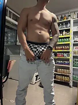 OliverWest04 webcam show