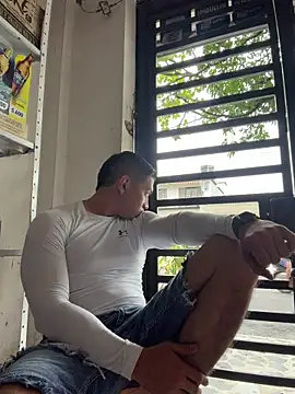 OliverWest04 webcam show